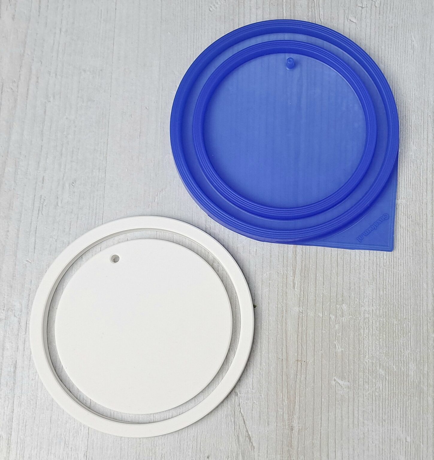 Silikonform Anhänger rund 11cm Giessform DIY 1 Silikonform Anhänger rund 11cm Giessform DIY