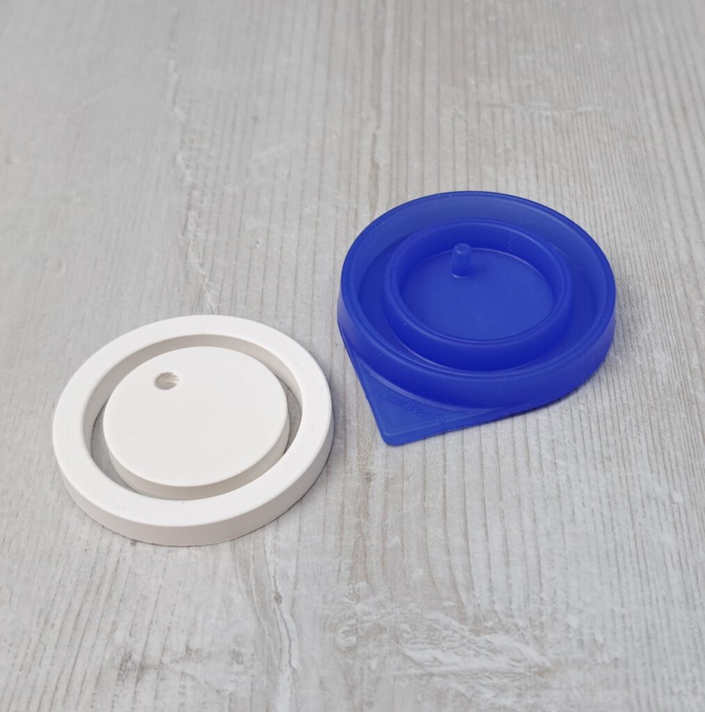 Silikonform Anhänger rund 5cm Giessform DIY 1 Silikonform Anhänger rund 5cm Giessform DIY