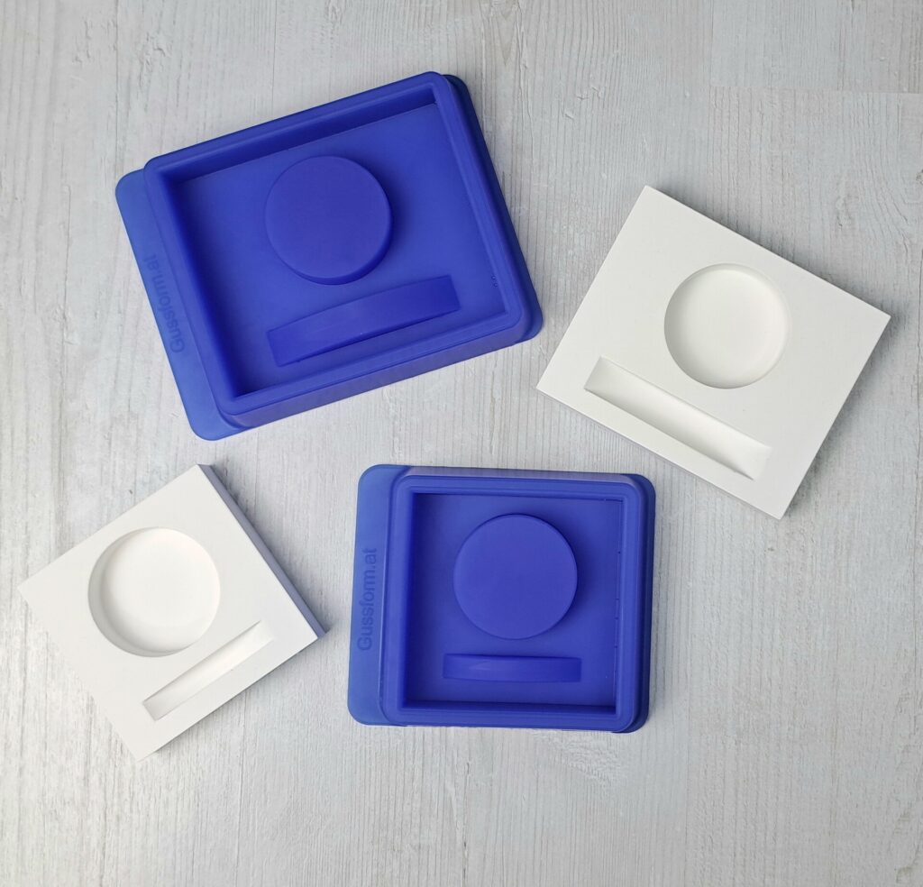 Silikonform Sockel mit Loch für Teelichtglas in zwei Größen DIY Gussform 1 Silikonform Sockel mit Loch für Teelichtglas in zwei Größen DIY Gussform